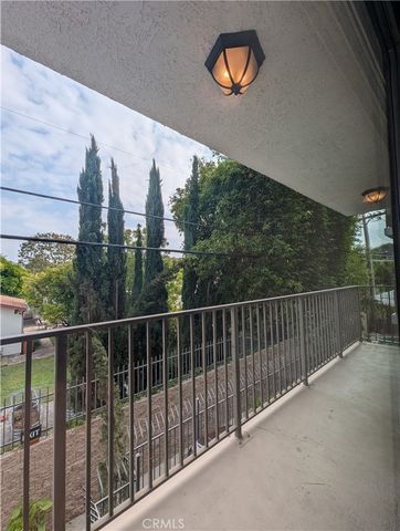 11162 CAMARILLO ST 109, West Toluca Lake, CA 91602
