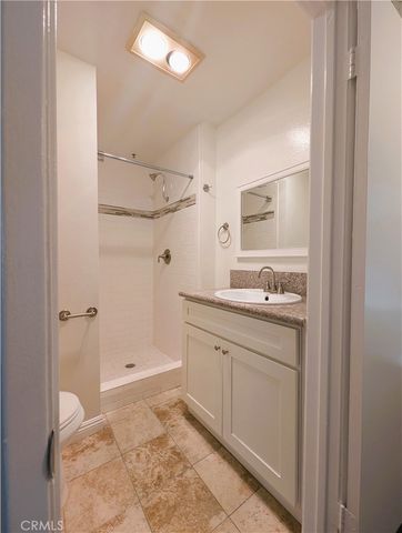 11162 CAMARILLO ST 109, West Toluca Lake, CA 91602