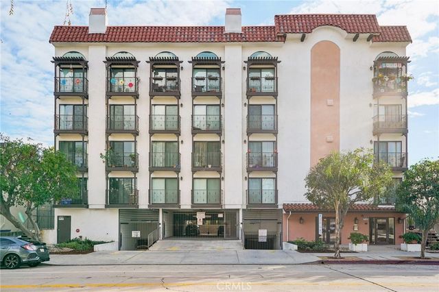 11162 CAMARILLO ST 109, West Toluca Lake, CA 91602