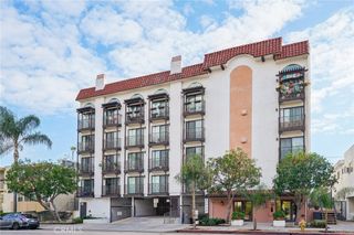 11162 CAMARILLO ST 109, West Toluca Lake, CA 91602