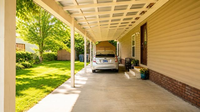 613 Sycamore Ln, La Vergne, TN 37086
