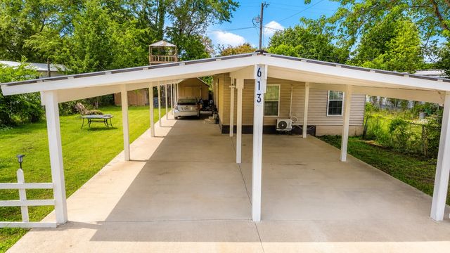 613 Sycamore Ln, La Vergne, TN 37086