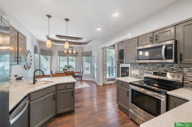 18713 Edna Street, Omaha, NE 68136