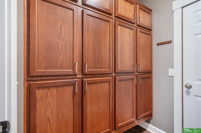 18713 Edna Street, Omaha, NE 68136