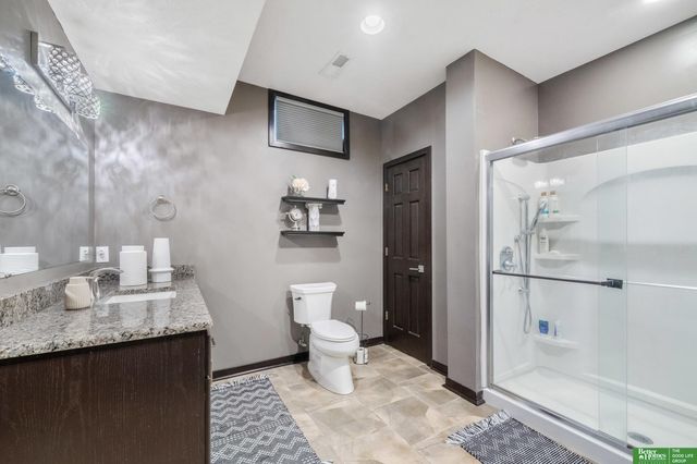 18713 Edna Street, Omaha, NE 68136