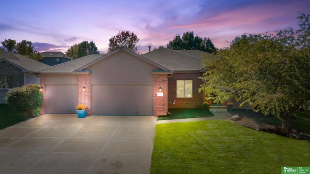 18713 Edna Street, Omaha, NE 68136