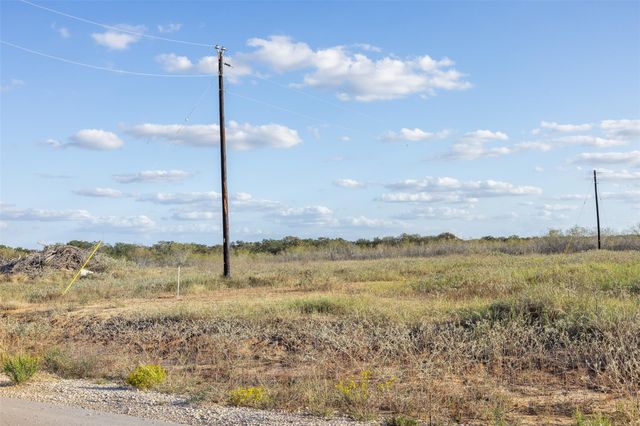 105 Sly ST, Dale, TX 78616
