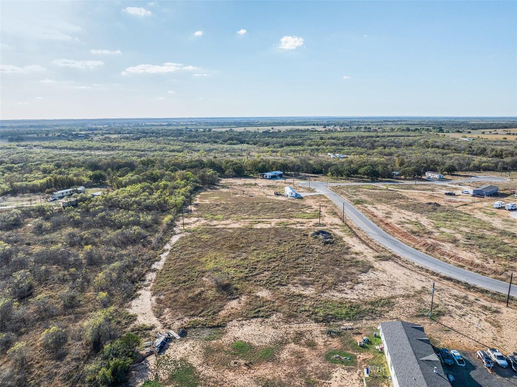 105 Sly ST, Dale, TX 78616