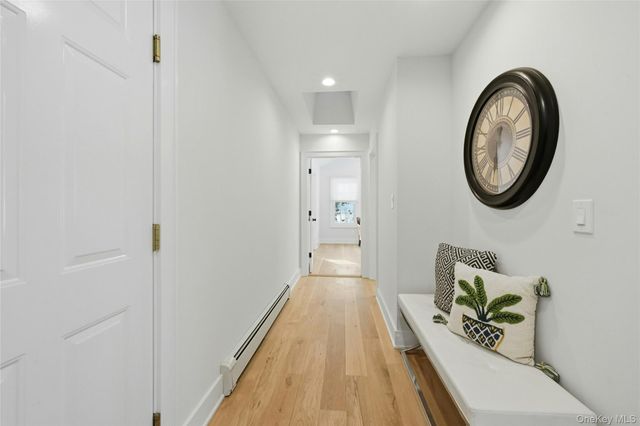 41 Edcris Lane, Huntington, NY 11743