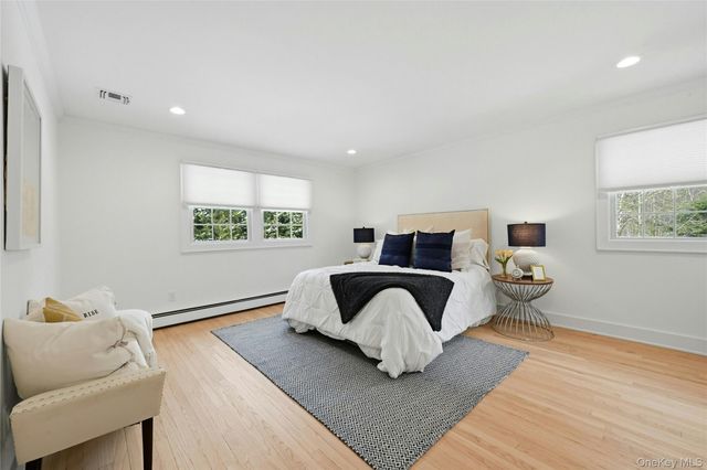 41 Edcris Lane, Huntington, NY 11743