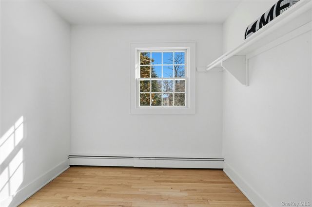 41 Edcris Lane, Huntington, NY 11743