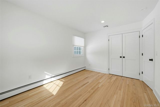 41 Edcris Lane, Huntington, NY 11743