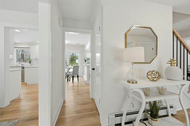 41 Edcris Lane, Huntington, NY 11743