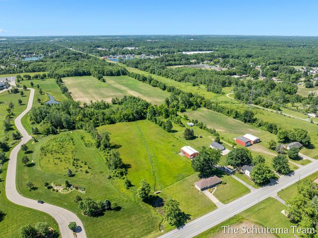 4526 Bauer Road, Hudsonville, MI 49426
