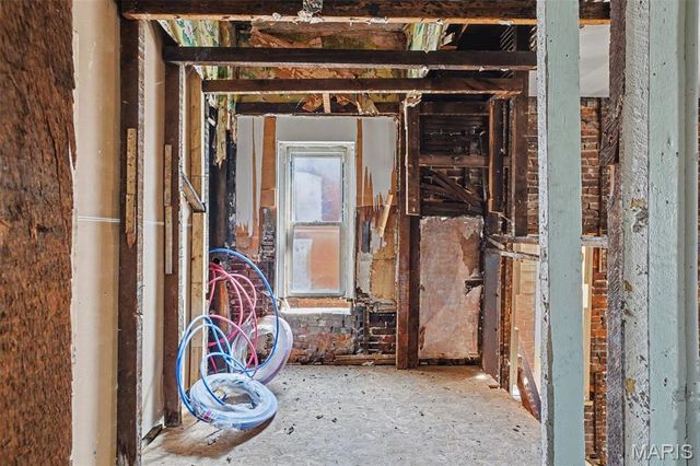 3067 Marcus Avenue, St Louis, MO 63115