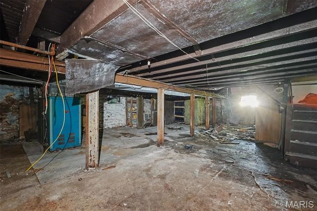 3067 Marcus Avenue, St Louis, MO 63115