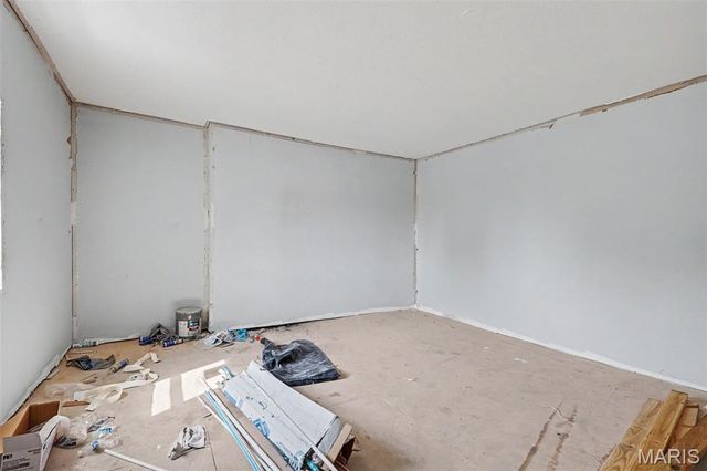 3067 Marcus Avenue, St Louis, MO 63115