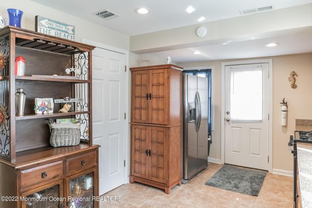 51 Seadrift Avenue, Highlands, NJ 07732
