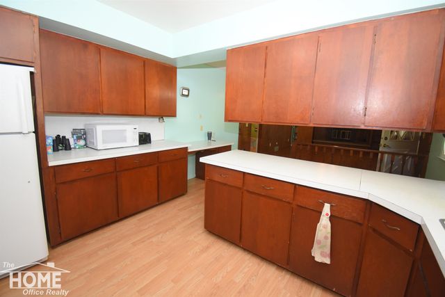 6923 S Byron Road, Durand, MI 48429