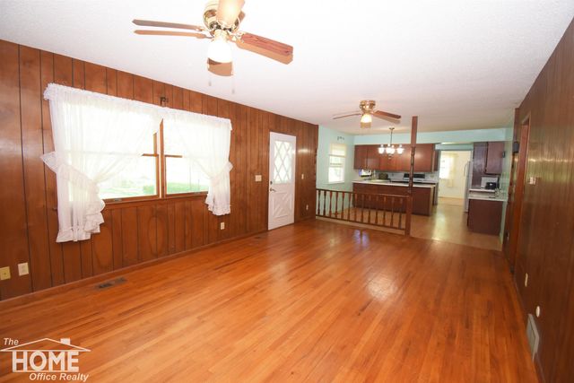 6923 S Byron Road, Durand, MI 48429