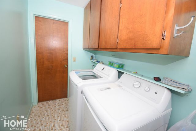6923 S Byron Road, Durand, MI 48429