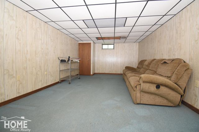 6923 S Byron Road, Durand, MI 48429