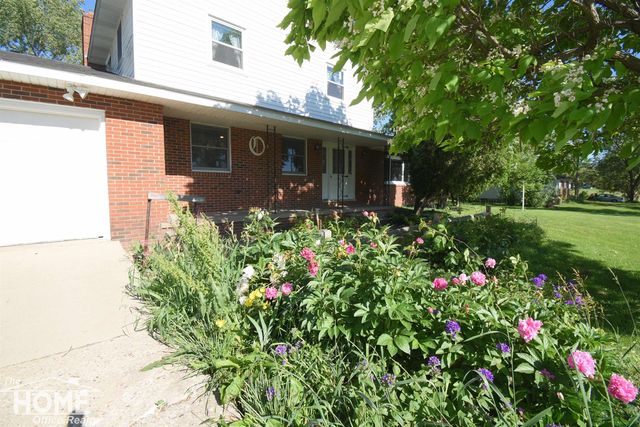 6923 S Byron Road, Durand, MI 48429