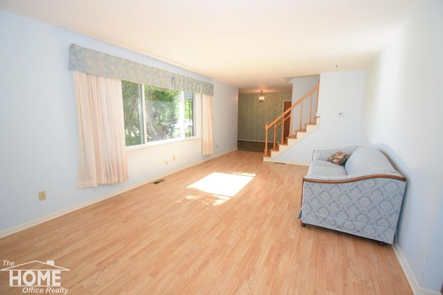 6923 S Byron Road, Durand, MI 48429
