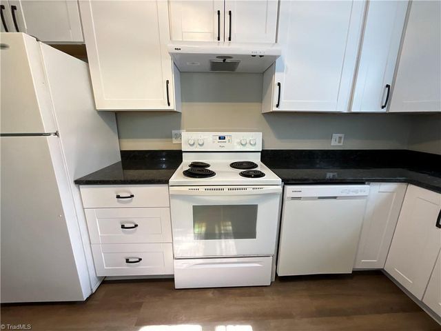 1413 Gracewood Drive, Greensboro, NC 27408