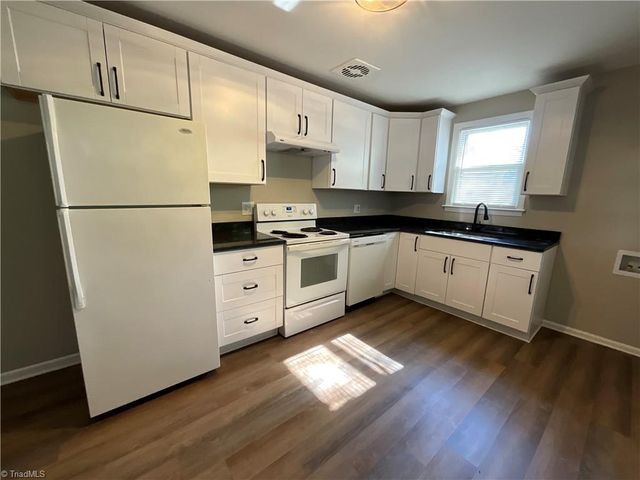 1413 Gracewood Drive, Greensboro, NC 27408