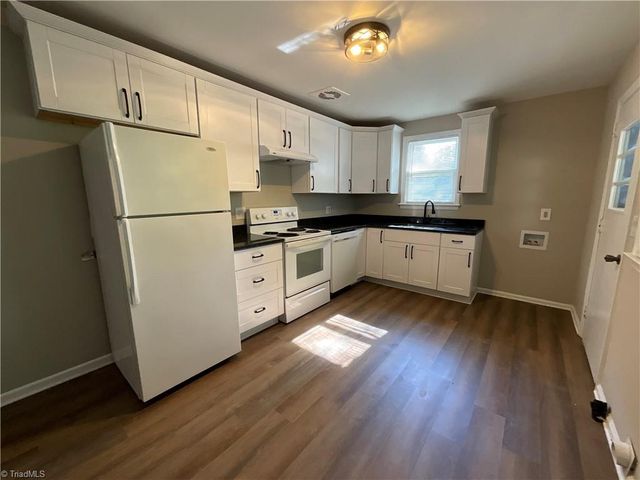 1413 Gracewood Drive, Greensboro, NC 27408