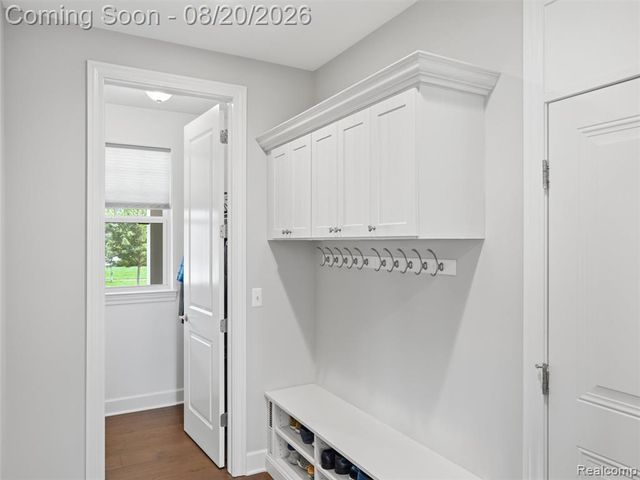 4142 Ascott Lane, Walled Lake, MI 48390