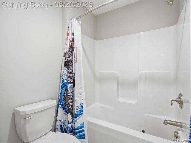 4142 Ascott Lane, Walled Lake, MI 48390