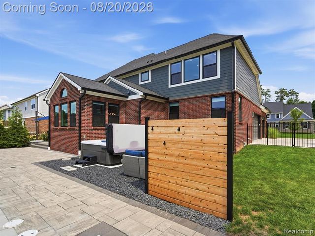 4142 Ascott Lane, Walled Lake, MI 48390