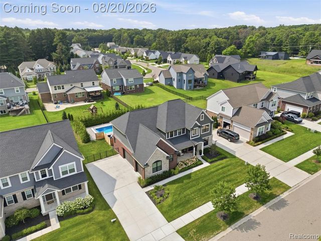 4142 Ascott Lane, Walled Lake, MI 48390