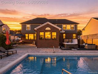 4142 Ascott Lane, Walled Lake, MI 48390