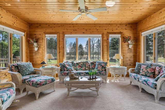 13235 4th Street N, Stillwater, MN 55082