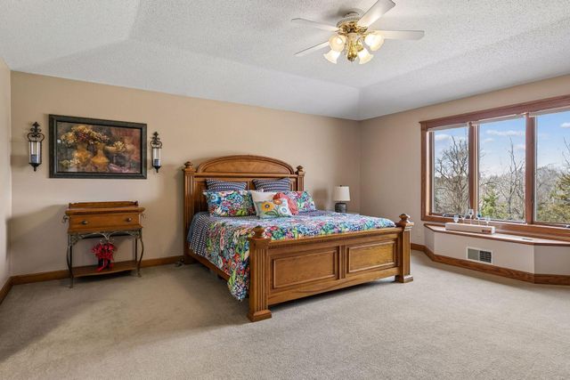 13235 4th Street N, Stillwater, MN 55082