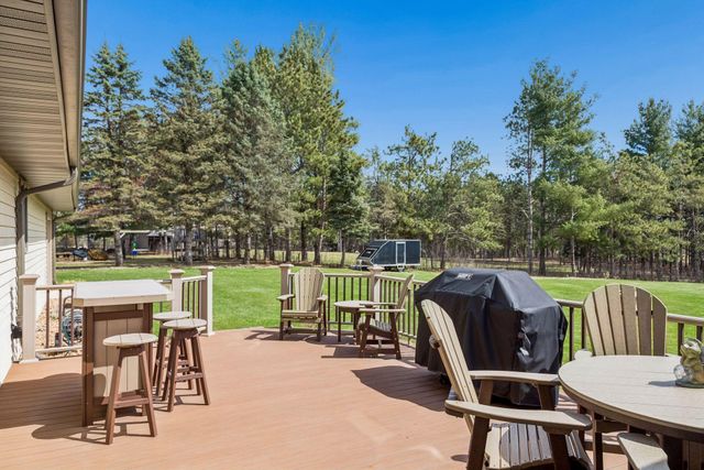 13235 4th Street N, Stillwater, MN 55082