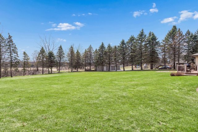 13235 4th Street N, Stillwater, MN 55082