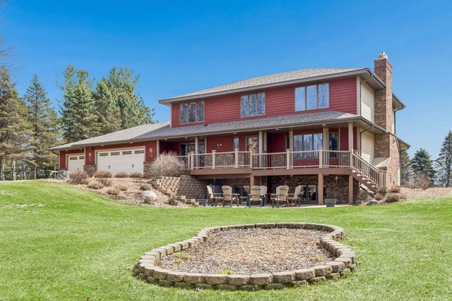 13235 4th Street N, Stillwater, MN 55082