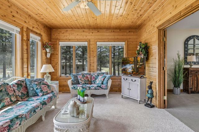 13235 4th Street N, Stillwater, MN 55082