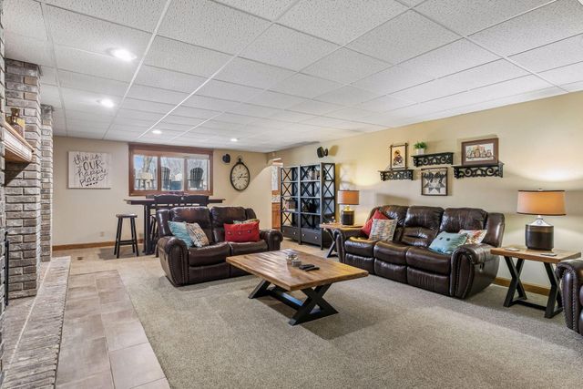 13235 4th Street N, Stillwater, MN 55082