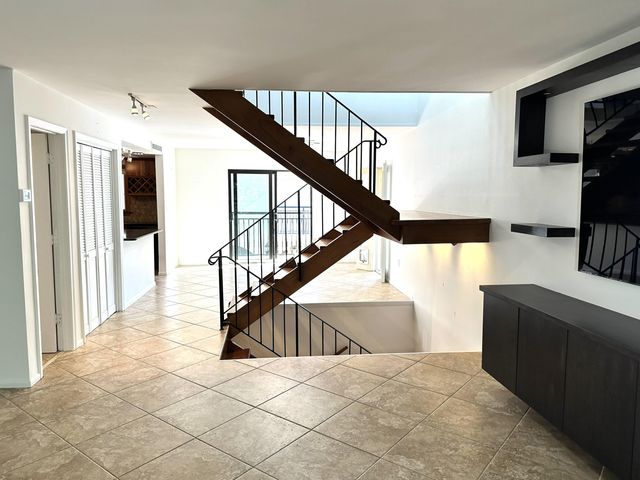 1616 Atlantic Blvd Apt 5, Key West, FL 33040