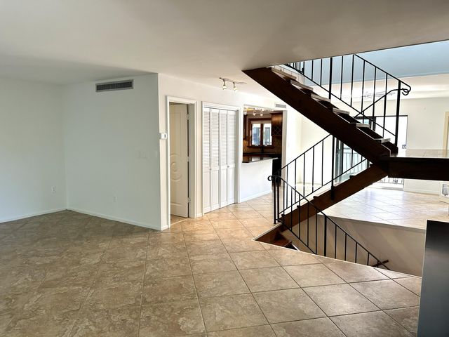 1616 Atlantic Blvd Apt 5, Key West, FL 33040