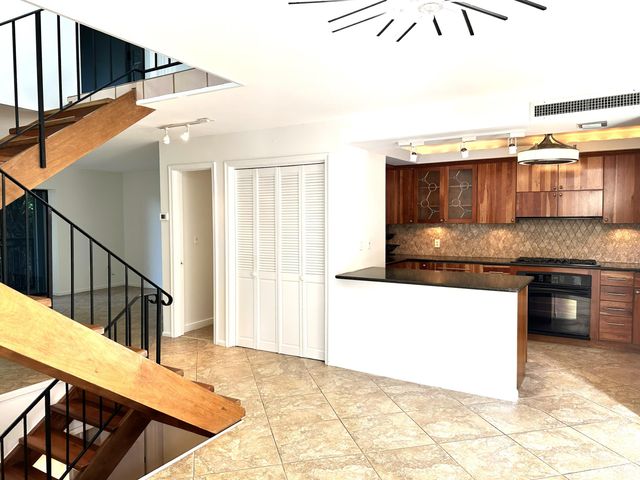 1616 Atlantic Blvd Apt 5, Key West, FL 33040