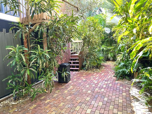 1616 Atlantic Blvd Apt 5, Key West, FL 33040