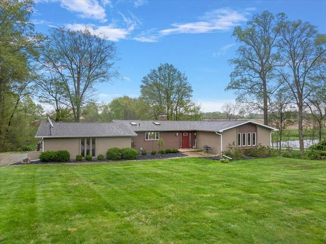 8467 Pucker Street, Berrien Center, MI 49102