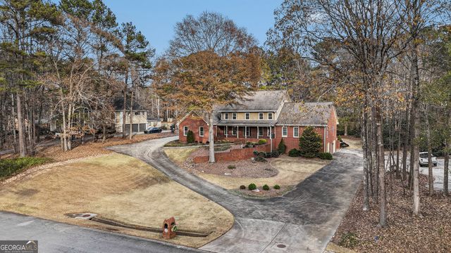 8566 Shoreline Drive, Jonesboro, GA 30236