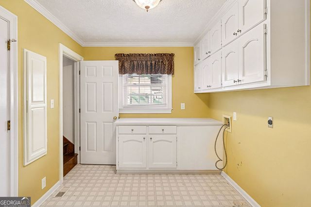 8566 Shoreline Drive, Jonesboro, GA 30236